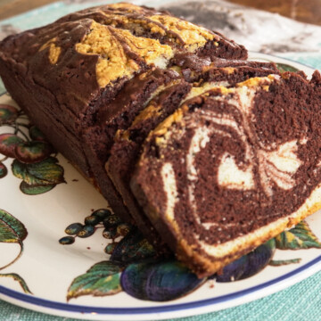 chocolate marble pound cake