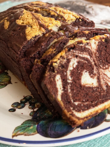 chocolate marble pound cake